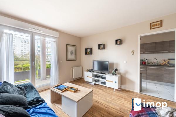 T3 avec terrasse 16 m² et double parking sécurisé