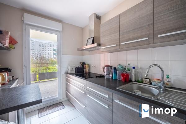 T3 avec terrasse 16 m² et double parking sécurisé