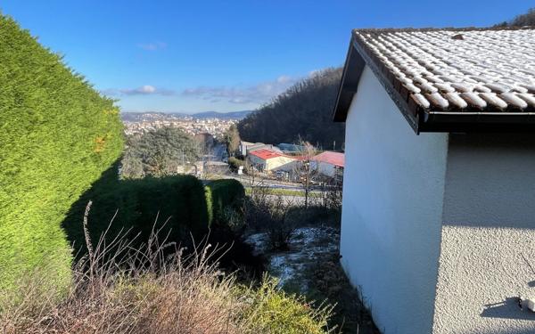 Maison à vendre    3 pièces •  Saint-Étienne