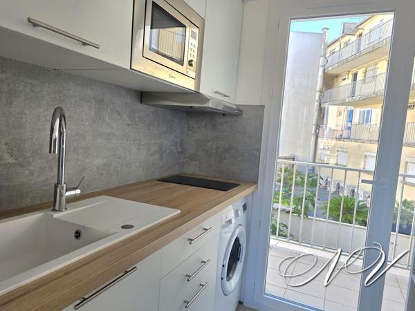 T2 CABINE D'EXCEPTION - ENTIEREMENT RENOVE - VUE LATERALE MER
