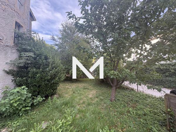 VARCES - CHARMANTE MAISON - 2 CHAMBRES - JOLI JARDIN | Premium Immobilier