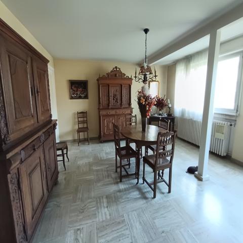 Maison
                                                                                                                                                                                                                                                                                                                        6 pièce(s)                                                                                                                                                                                                          3 chambre(s)                                                                                                                                                                                                          141  m²