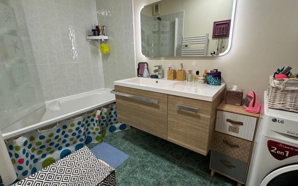 Appartement à vendre    2 pièces • 54,65 m2 Trappes