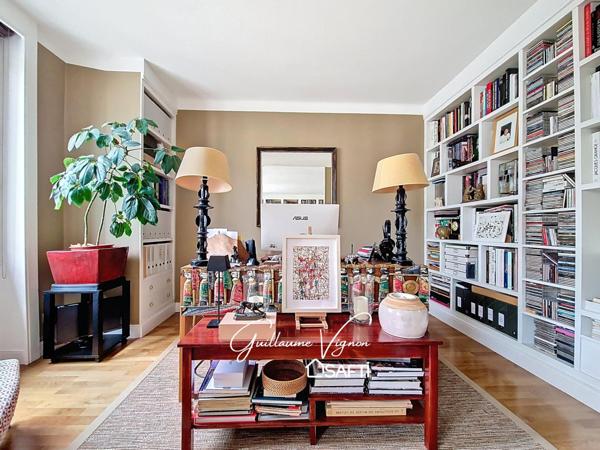 Joli T4 dans immeuble Art Déco secteur Saint Louis