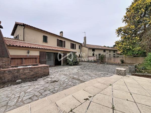 Propriété de 478 m² avec deux habitations sur 7 300 m²