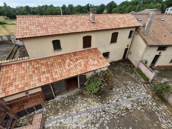 Propriété de 478 m² avec deux habitations sur 7 300 m²