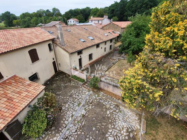 Propriété de 478 m² avec deux habitations sur 7 300 m²
