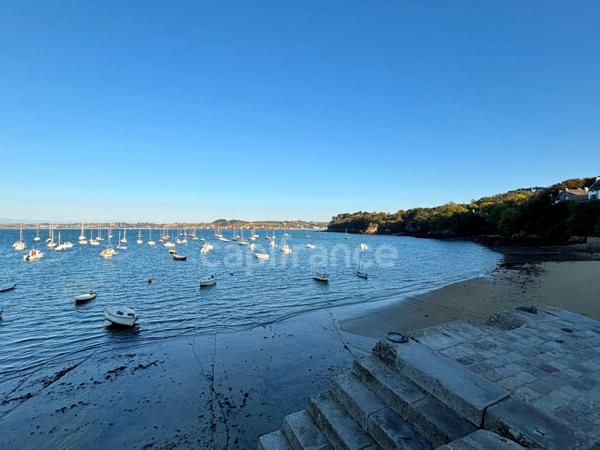 Charmant T2 au calme en plein centre-ville de DOUARNENEZ-à deux pas des ports et des plages