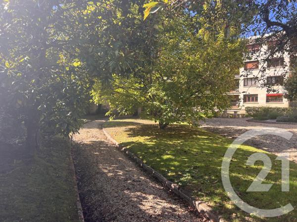 Appartement à vendre  3 pièces - 60,54 m2 FONTAINEBLEAU - 77