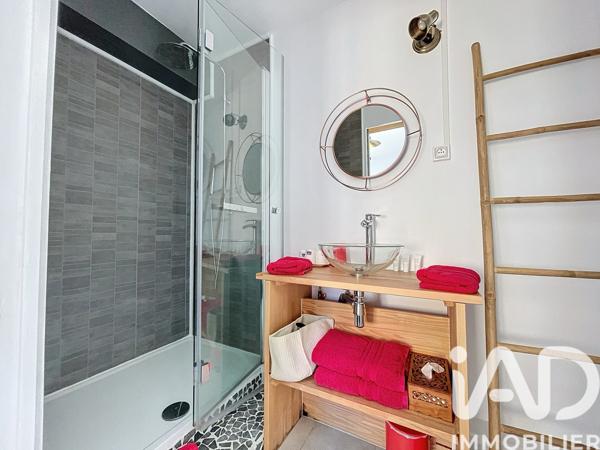 Maison à vendre 10 pièces 240 m² Poilhes