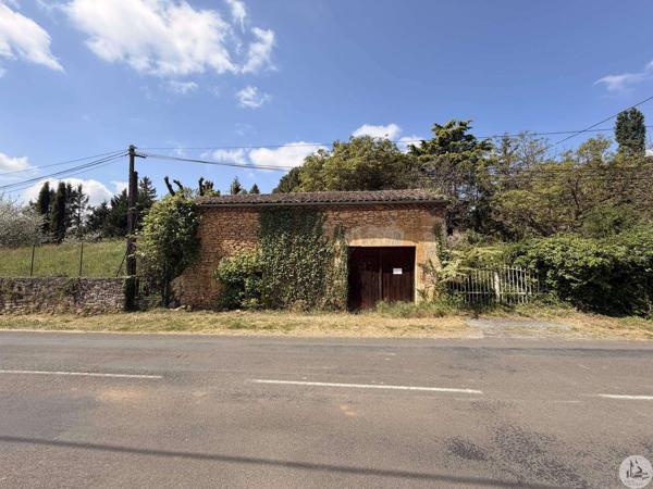 Grange en pierre avec jardin et ancienne piscine