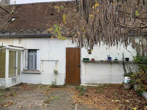 Maison individuelle à vendre à Neuville-aux-Bois dans le Loiret (45170), ref : i12334/415