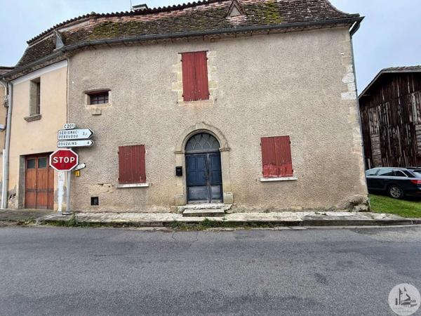 Maison de village avec dépendances
