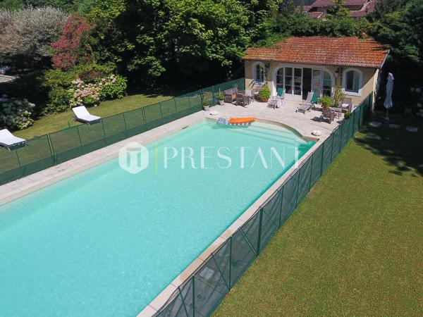 Villa historique avec piscine et grand parc arboré – Parc d’Hiver, BIARRITZ