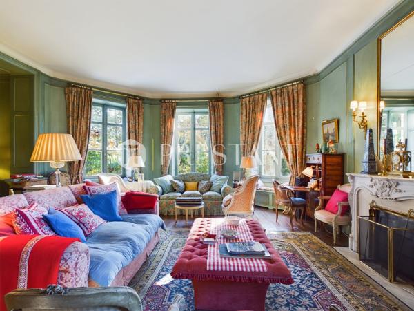 Villa historique avec piscine et grand parc arboré – Parc d’Hiver, BIARRITZ