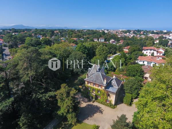 Villa historique avec piscine et grand parc arboré – Parc d’Hiver, BIARRITZ