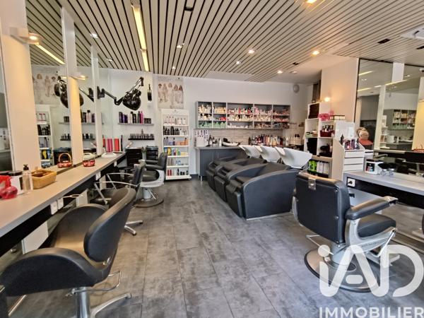 Esthétique, Coiffure​ à vendre 55 m² Courbevoie