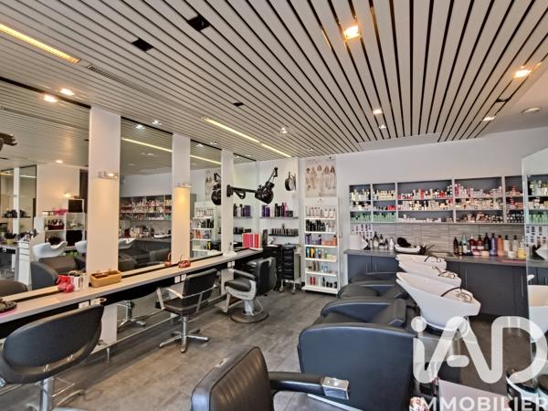 Esthétique, Coiffure​ à vendre 55 m² Courbevoie