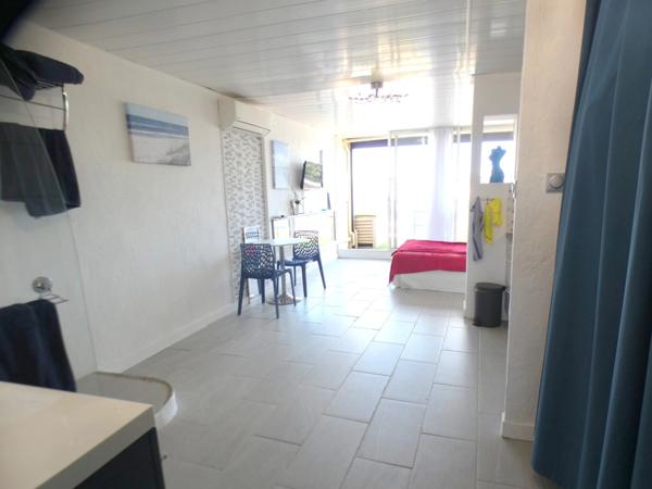 Village naturiste. Studio 28 m²