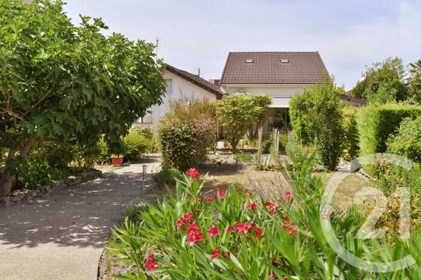 Maison à vendre  5 pièces - 91 m 2   VIGNEUX SUR SEINE  - 91