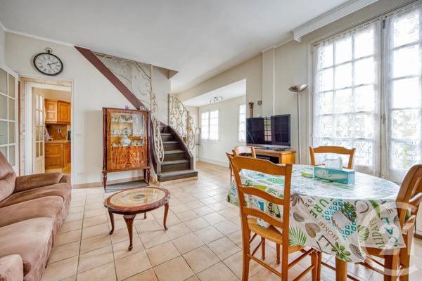 Maison à vendre  5 pièces - 91 m 2   VIGNEUX SUR SEINE  - 91