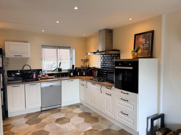 Ensemble de deux maisons