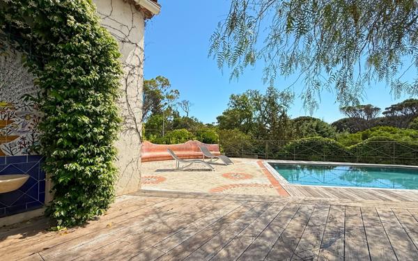 Maison à vendre    5 pièces •  Fréjus