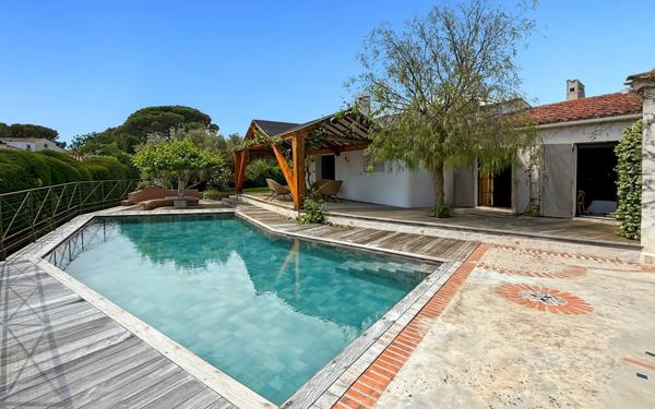 Maison à vendre    5 pièces •  Fréjus