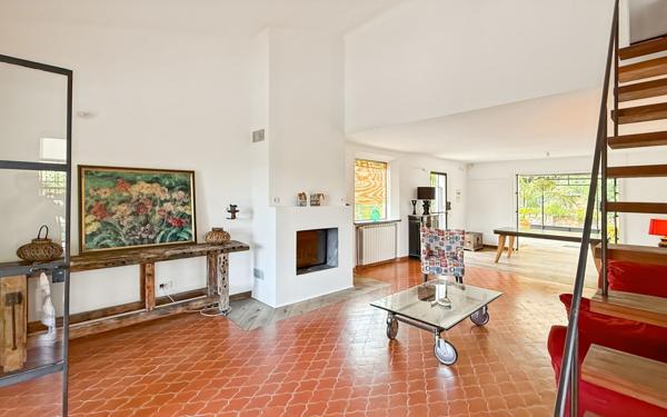 Maison à vendre    5 pièces •  Fréjus