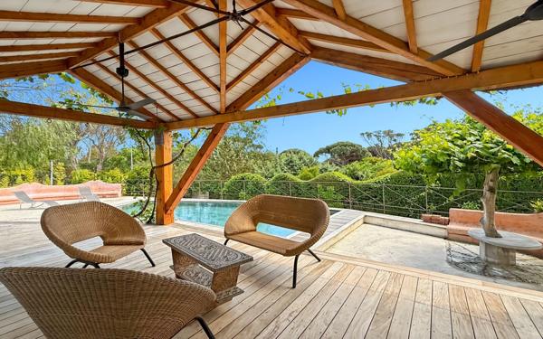 Maison à vendre    5 pièces •  Fréjus