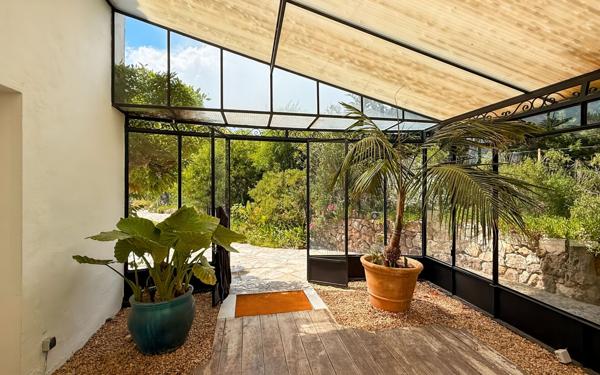 Maison à vendre    5 pièces •  Fréjus