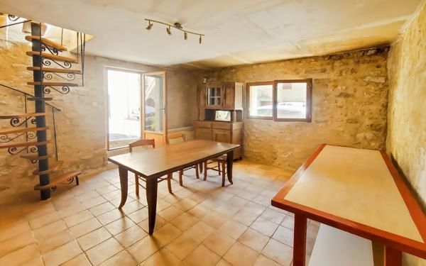 Maison à vendre    3 pièces • 87 m2 Saint-Michel-l'Observatoire