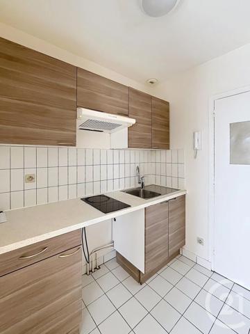 Appartement F1 à vendre  1 pièce - 30 m 2   BRIE COMTE ROBERT  - 77