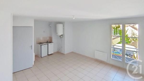 Appartement F1 à vendre  1 pièce - 30 m 2   BRIE COMTE ROBERT  - 77