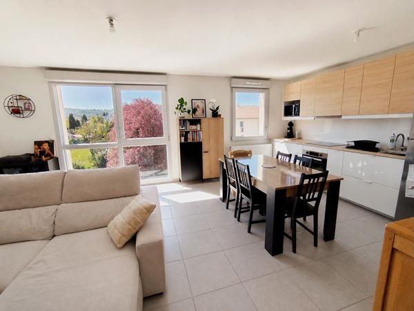 Appartement Lons-Le-Saunier 3 pièces 70 m² / 2 chambres