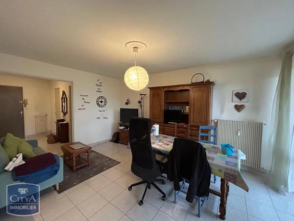 Appartement à louer 2 pièces 71.83m²