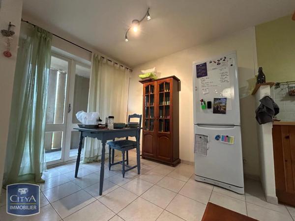 Appartement à louer 2 pièces 71.83m²