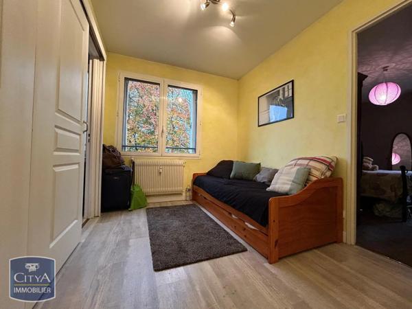 Appartement à louer 2 pièces 71.83m²