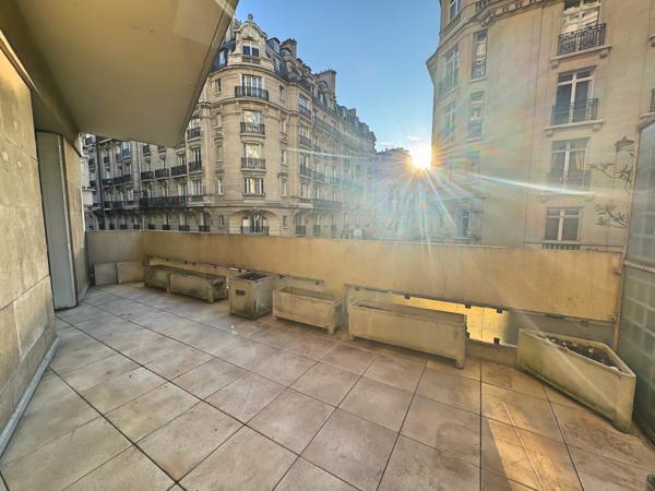 Emplacement exceptionnel avec terrasse