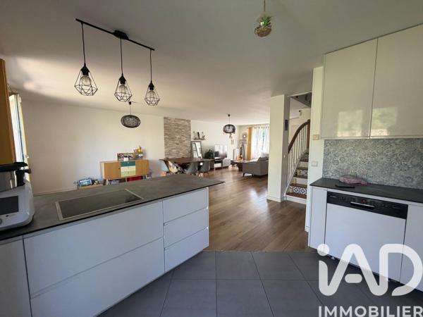 Maison à vendre 7 pièces 163 m² Longjumeau