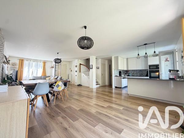 Maison à vendre 7 pièces 163 m² Longjumeau