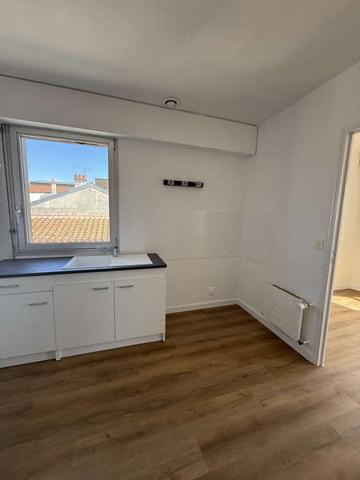 / Location Appartement 3 Pièces 66 m²
