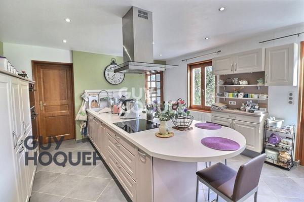 Menneval, situation idéale proche de tout 5 minutes du centre ville