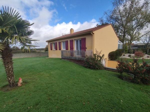 MAISON SOUS SOL +4CHS+TERRAIN 6490 M²