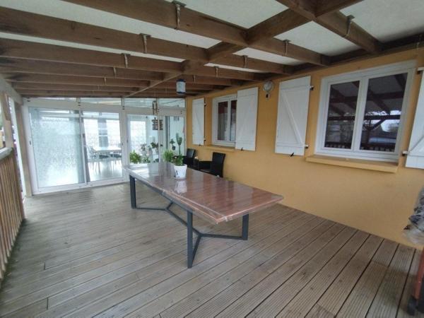 MAISON SOUS SOL +4CHS+TERRAIN 6490 M²