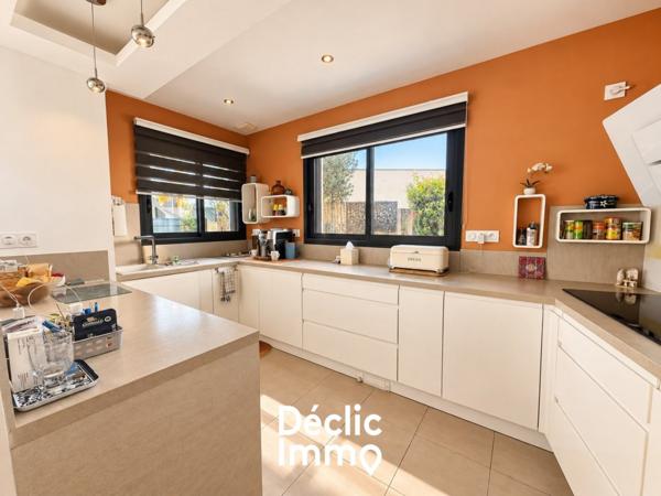 Vente maison Agde, 144m² 6 pièces 615 000€ avec piscine
