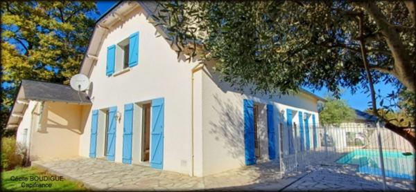 Superbe maison familiale 5 chambres avec piscine terrain de 1140m² au cœur de Morlaas