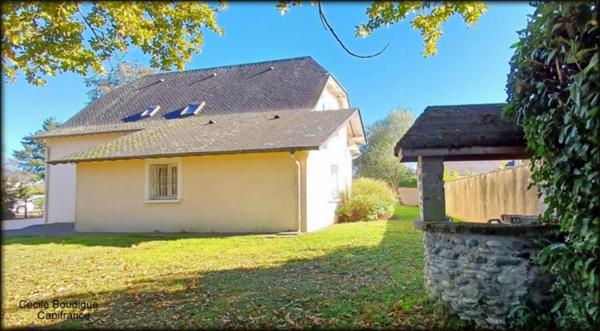 Superbe maison familiale 5 chambres avec piscine terrain de 1140m² au cœur de Morlaas