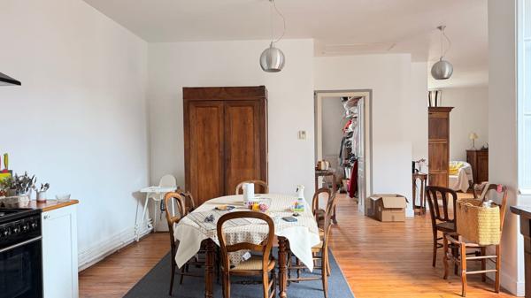 Appartement t6 - quartier du château - 4 chambres