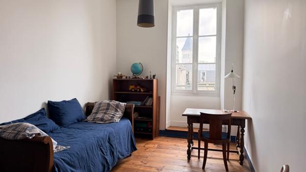 Appartement t6 - quartier du château - 4 chambres